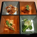 ふくぶく - キムチ盛り合わせ