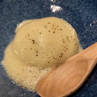 魚菜由良 鼎 - むし芋のホイップ、チーズのソース