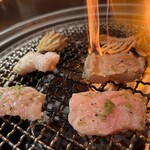 焼肉ホルモン はねいし - 