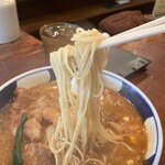 支那麺 はしご - 麺の感じ