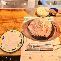 マヌエル タスカ ド ターリョ 丸の内店 - 