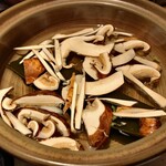 千ふく - たらば蟹と松茸のしゃぶしゃぶ