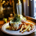 HYOE'S BURGERS + FRIES - 