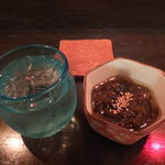 Okinawa Ryouri Miyarabi - 焼酎「紅一粋」とお通し「もずく」