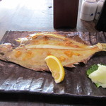 福浦漁港 みなと食堂 - 水かれいの一夜干し