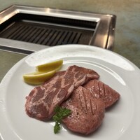 和牛とワイン 焼肉きゅうこん - 