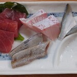立呑 わたらい - 刺身三点盛り　500円
