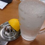 立呑 わたらい - 生レモンハイ　300円　+シャリキン　50円