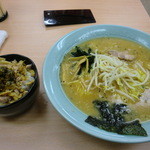 ラーメンショップ - '12/12/19味噌ラーメン中盛りとメンマ丼