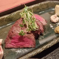 春秋 - 黒毛和牛の炭火焼き御膳