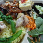 KITCHEN TSUNAGU - ラタトゥイユのハンバーグのランチボックス