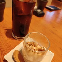 春秋 - プチフール＆アイスコーヒー