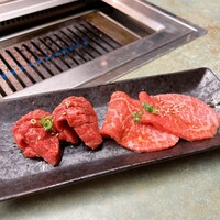 和牛とワイン 焼肉きゅうこん - 