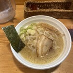 飛騨高山 中華そば専門店 M - 