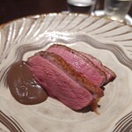 デンクシフロリ - [2024年9月 訪問]鴨。下には切干大根、添えられているのは豚の血のブーダンノワール風ソース。