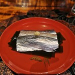 和み処 男山 - [2024年9月 訪問]小肌と小鯛。繊細な質感でお酒が進む味わい。