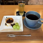 ペーターのペンキ箱 - 料理写真:イタリアンプリン＆コーヒー