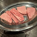 炭火焼肉屋台 たじま屋 - 