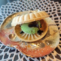 虎ノ門 もう利 - デザートの抹茶アイス最中