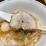 らぁ麺や 嶋 - 炭火炙り焼き豚バラチャーシュー ♪