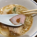 らぁ麺や 嶋 - 低温調理の豚肩ロースチャーシュー ♪