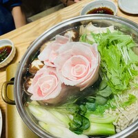 あぐー豚しゃぶしゃぶ専門店 とり央 別邸 -  あぐー豚しゃぶしゃぶ専門店 とり央 別邸 -