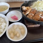 肉食堂 最後にカツ。 - 