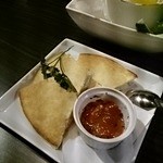 Restaurant&Bar Beans - ピザとトルティーヤの合いの子