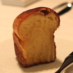 ア・ニュ ルトゥルヴェ・ヴー - 自家製ブリオッシュ　(2014/04)