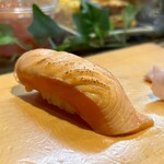 寿し辰 - 脂の乗った炙りサーモンヾ('ﾛ'*)ﾉ"ｩﾝﾏｯ!