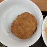 境香 - セットのコロッケ