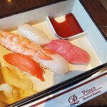 ブッフェアンドカフェ スロープサイドダイナー ザクロ - 