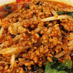 蒙古タンメン中本 - 甘辛の具材