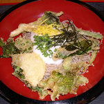 日本料理と蕎麦　冴沙 - 山菜天かけそば1,300円