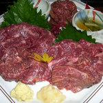 日本料理と蕎麦　冴沙 - 馬刺し（２人前）2,000円