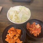 七輪焼肉 安安 - キムチ＆カクテキ