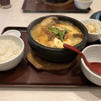馬車道 de 焼肉 DOURAKU CORRIDA 北仲ブリック＆ホワイト店 - 