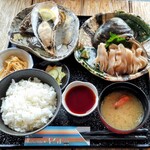 光る海 - 活ほっき刺し定食＋生牡蠣 小