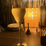 ワインバー繭 - 