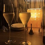 ワインバー繭 - 