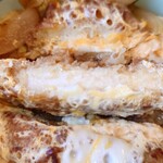 そば遊膳 満る賀 - かつ断面