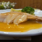 キッチン ブルー グローブ - 横から、ジュ・ソースはタップリ！？