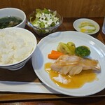 キッチン ブルー グローブ - 真鱈ポワレ　海老のジュ・ソース