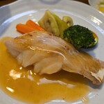 キッチン ブルー グローブ - 反対側から、こってりジュ・ソース