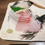 焼き鳥 飲み放題 個室居酒屋 地鶏坊主 - お造り3種盛りです。なかなかのスリムさでした。