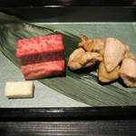 とよたま - 宮崎牛と日向地鶏（陶板焼き）