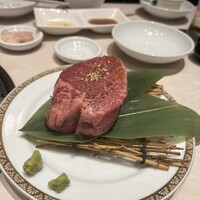 馬車道 de 焼肉 DOURAKU CORRIDA 北仲ブリック＆ホワイト店 - 