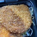 ワタナベ食品 直売店 - 2024/10/02
      ミックスフライ弁当 410円