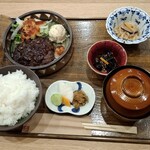 お料理あめゆき - 鉄板焼きハンバーグ御膳　1600円  ご飯大盛り(大盛り無料)