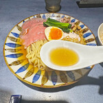 うずとかみなり - 「冷やし中華UK」のスープは旨味たっぷり